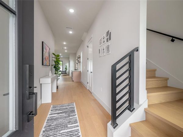 2301 N RIDGEWOOD AVENUE, TAMPA, FL 33602