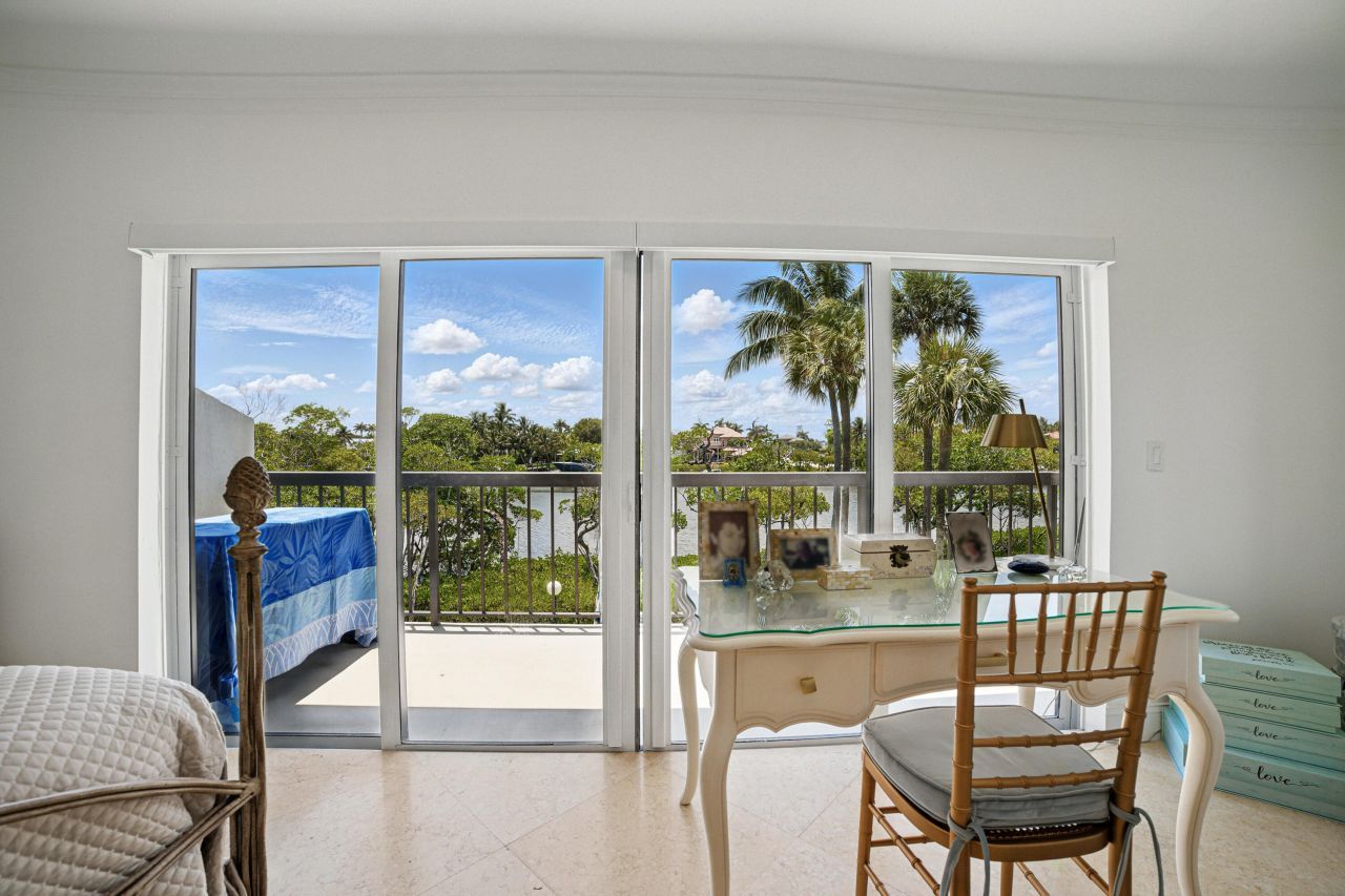 3474 S Ocean Boulevard, Unit 14, Palm Beach, FL 33480 Photo