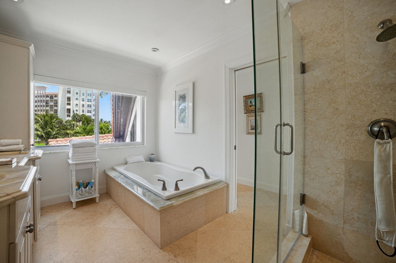 3474 S Ocean Boulevard, Unit 14, Palm Beach, FL 33480 Photo