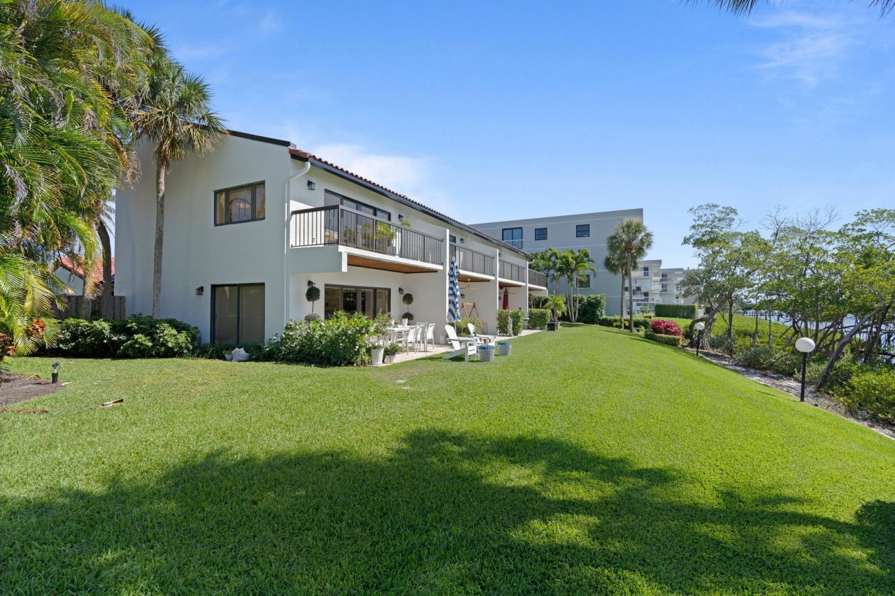 3474 S Ocean Boulevard, Unit 14, Palm Beach, FL 33480 Photo