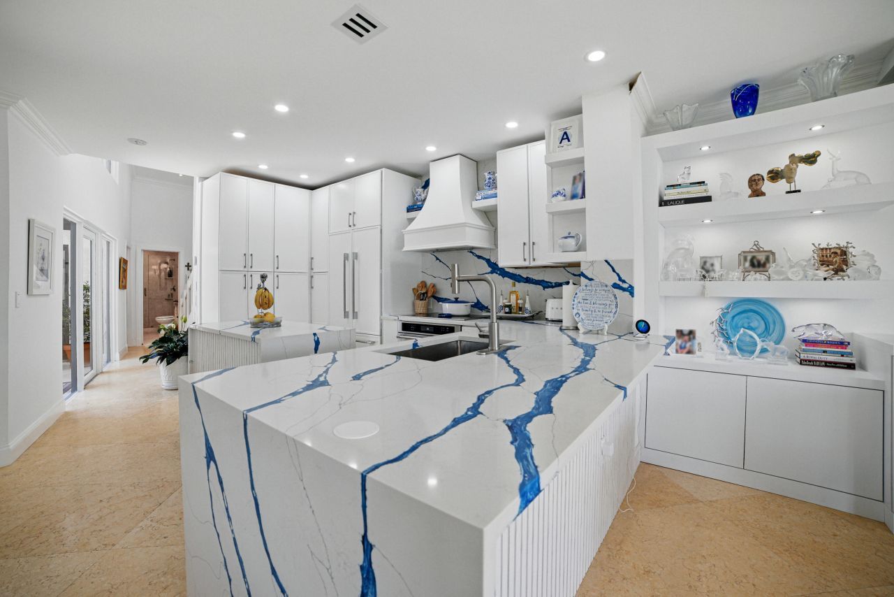 3474 S Ocean Boulevard, Unit 14, Palm Beach, FL 33480 Photo