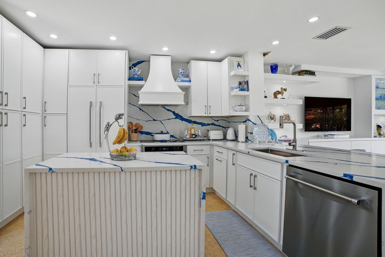 3474 S Ocean Boulevard, Unit 14, Palm Beach, FL 33480 Photo