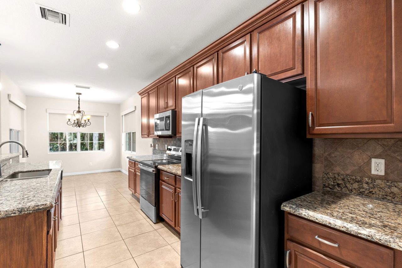 6809 Osage Circle, Greenacres, FL 33413 Photo