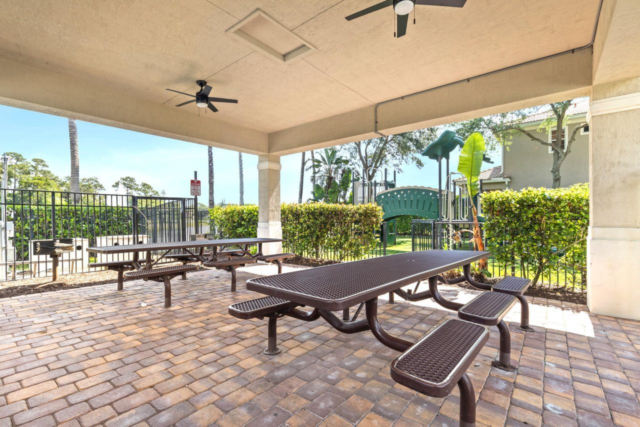 6809 Osage Circle, Greenacres, FL 33413 Photo