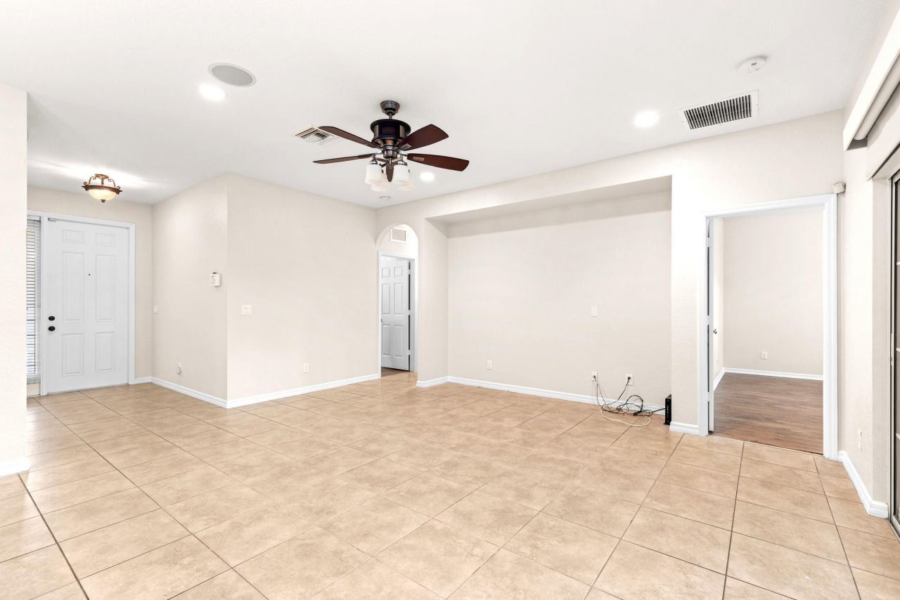 6809 Osage Circle, Greenacres, FL 33413 Photo