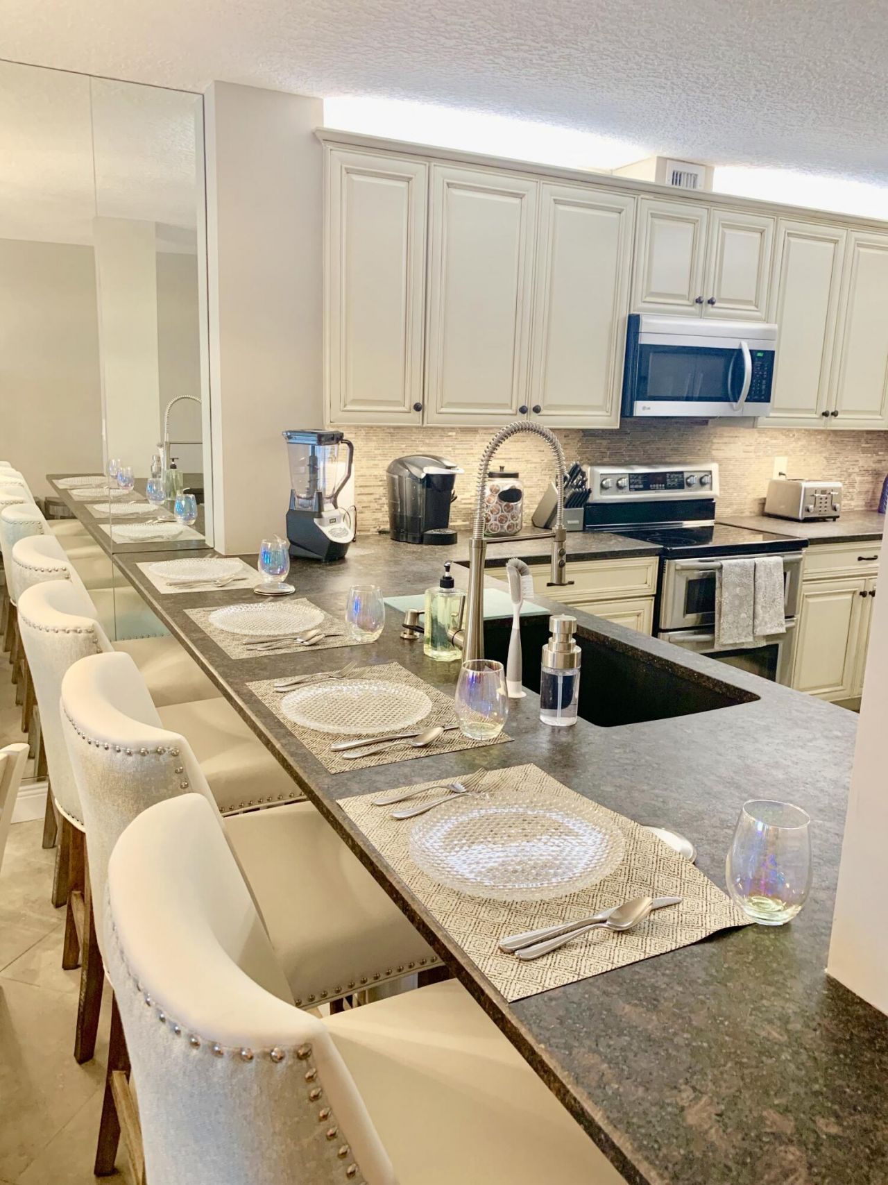 145 Ocean Avenue, Unit 419, Palm Beach Shores, FL 33404 Photo