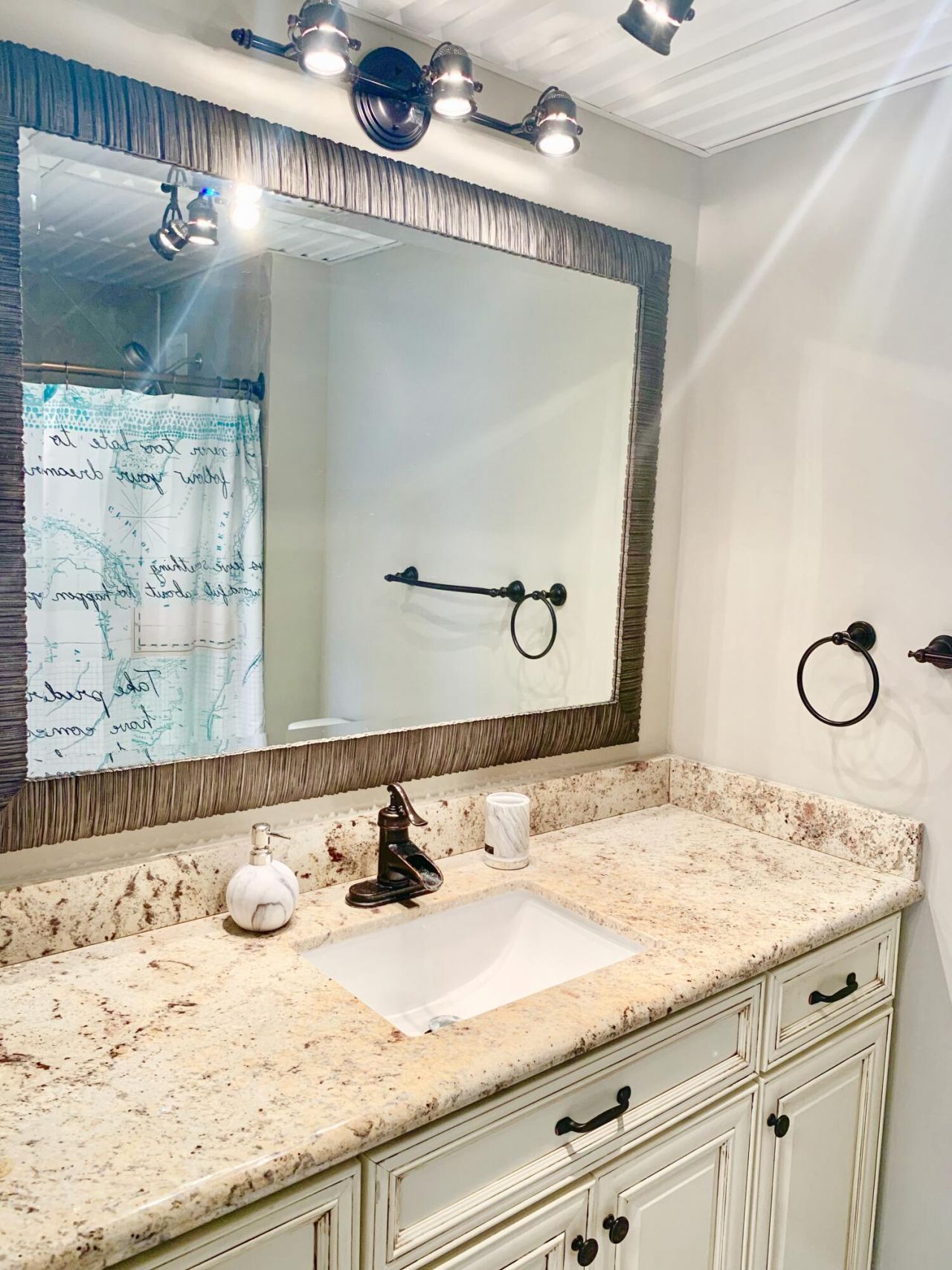 145 Ocean Avenue, Unit 419, Palm Beach Shores, FL 33404 Photo