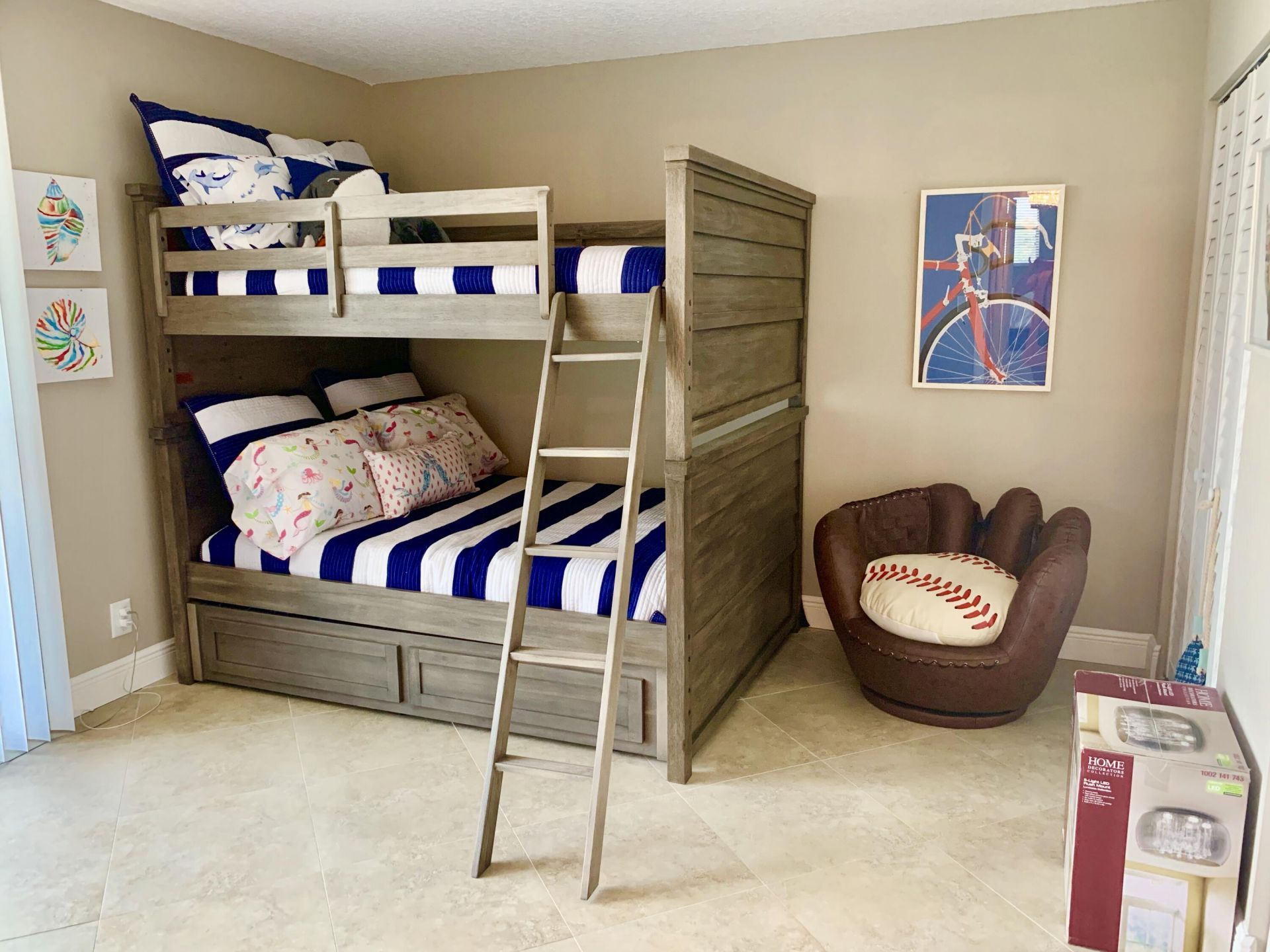 145 Ocean Avenue, Unit 419, Palm Beach Shores, FL 33404 Photo