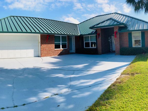 6735 Tidewater Drive, Navarre, FL 32566