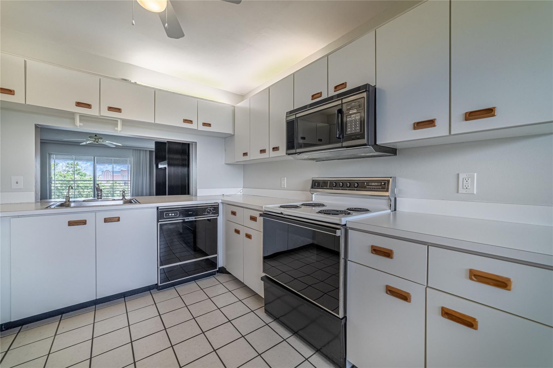 10315 NW 24th Place, Unit 407, Sunrise, FL 33322 Photo