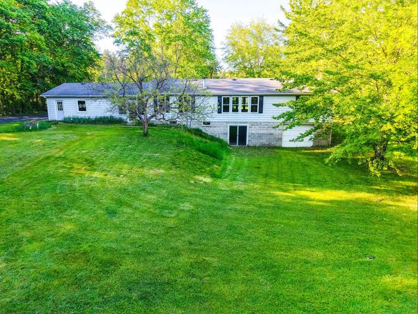 6340 Warren Woods Road, Three Oaks, MI 49128