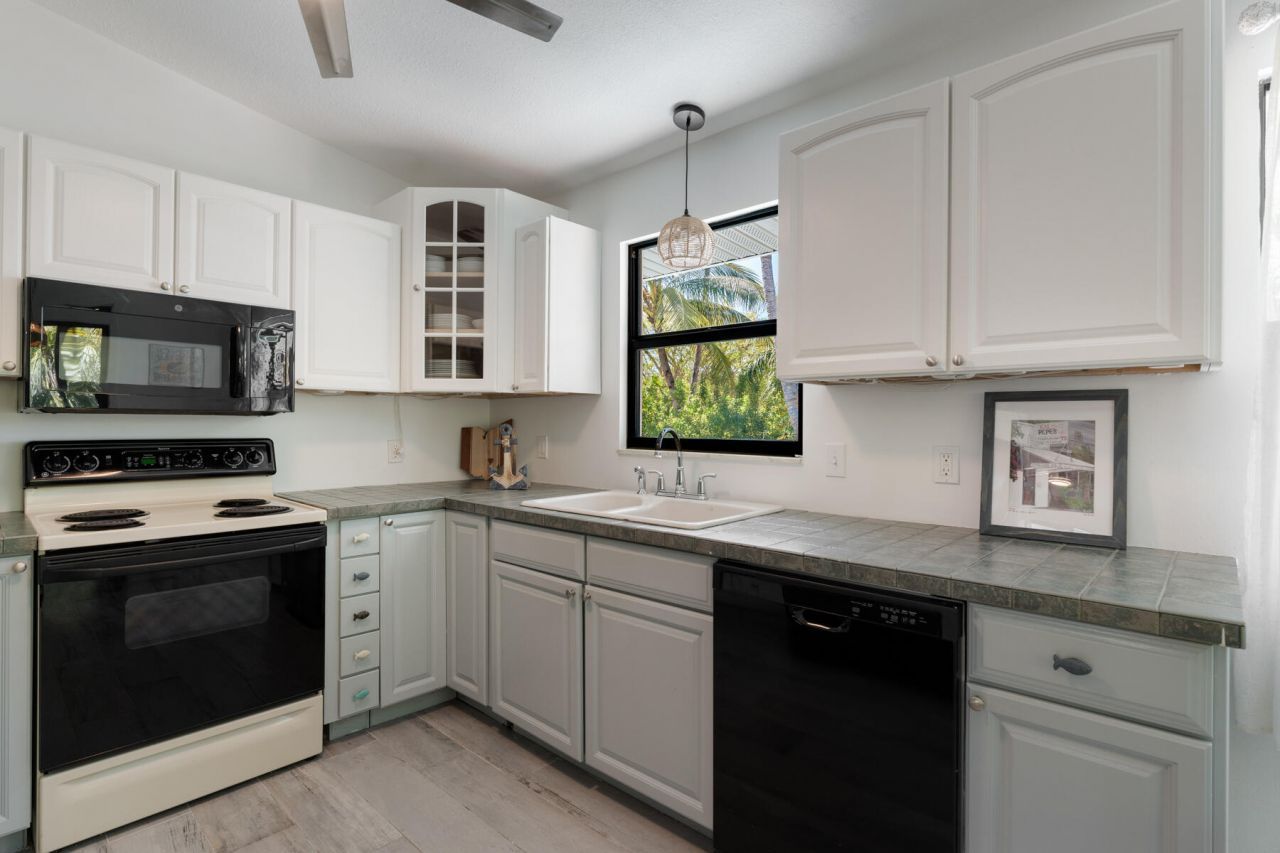 81 Jean La Fitte Drive, Key Largo, FL 33037 Photo