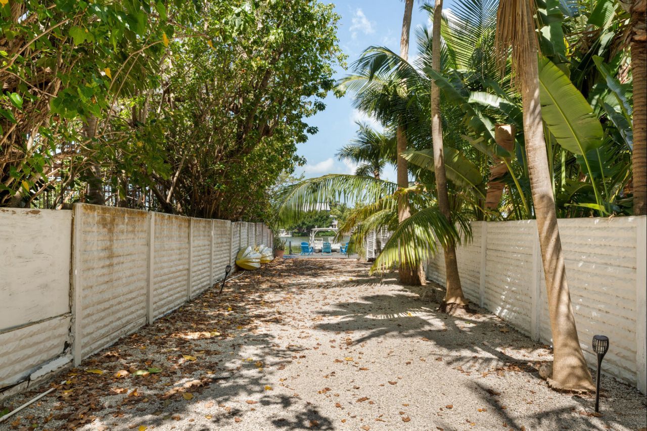 81 Jean La Fitte Drive, Key Largo, FL 33037 Photo