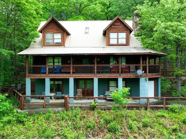 200 Peachtree Lane, Tellico Plains, TN 37385