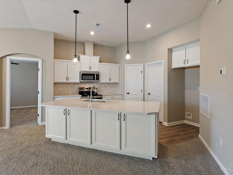 547 Tradition Ridge, Unit 81301, Union Twp, OH 45245 Photo 2