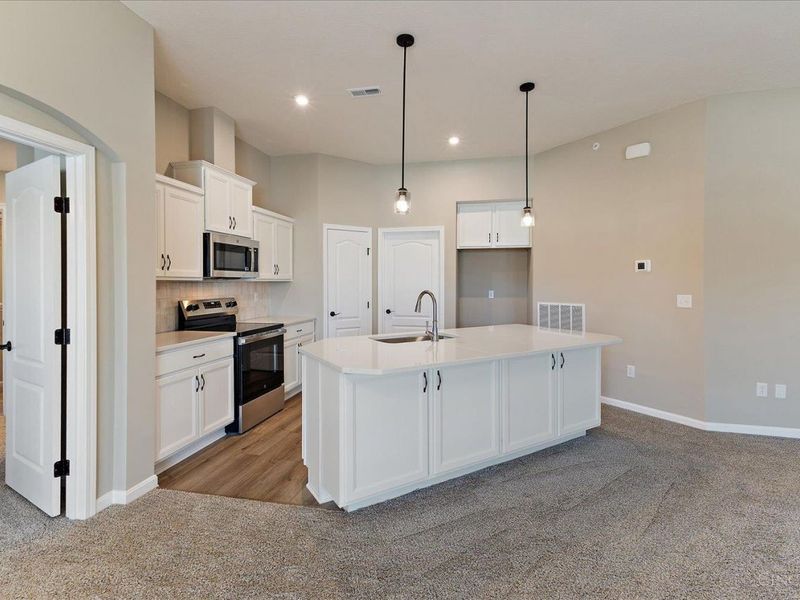547 Tradition Ridge, Unit 81301, Union Twp, OH 45245 Photo 3