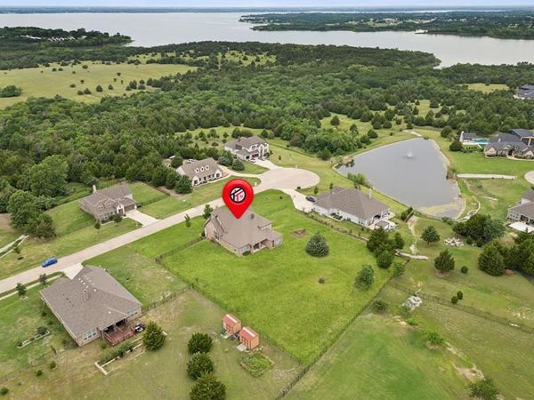 2610 Sunset Bay Lane, Nevada, TX 75173