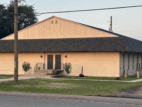 21118 Highway 1, Golden Meadow, LA 70357