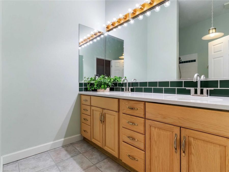 Property Image 78