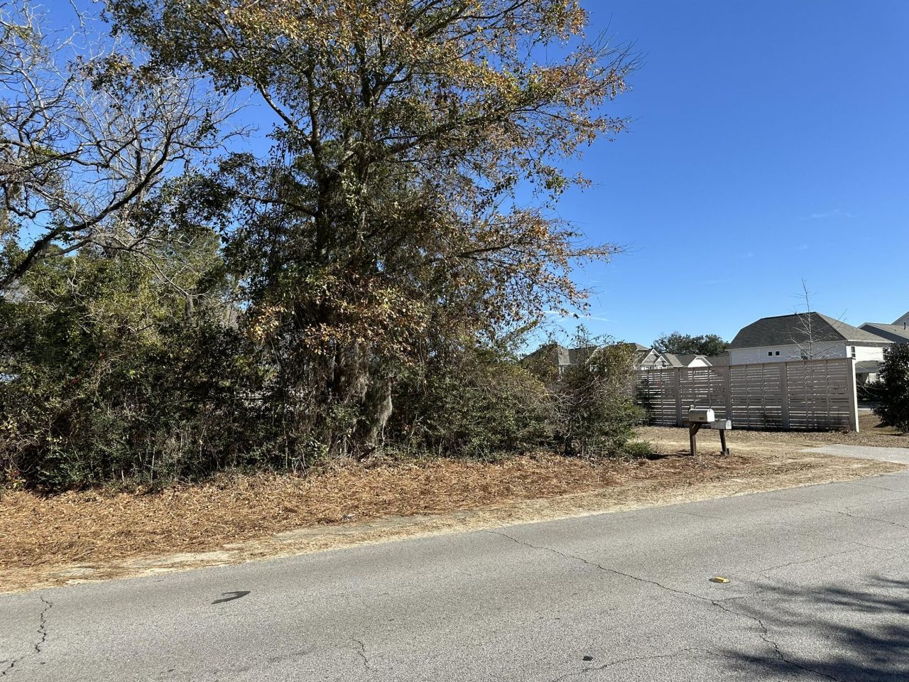 1096 Bee Hive Rd. Photo 4