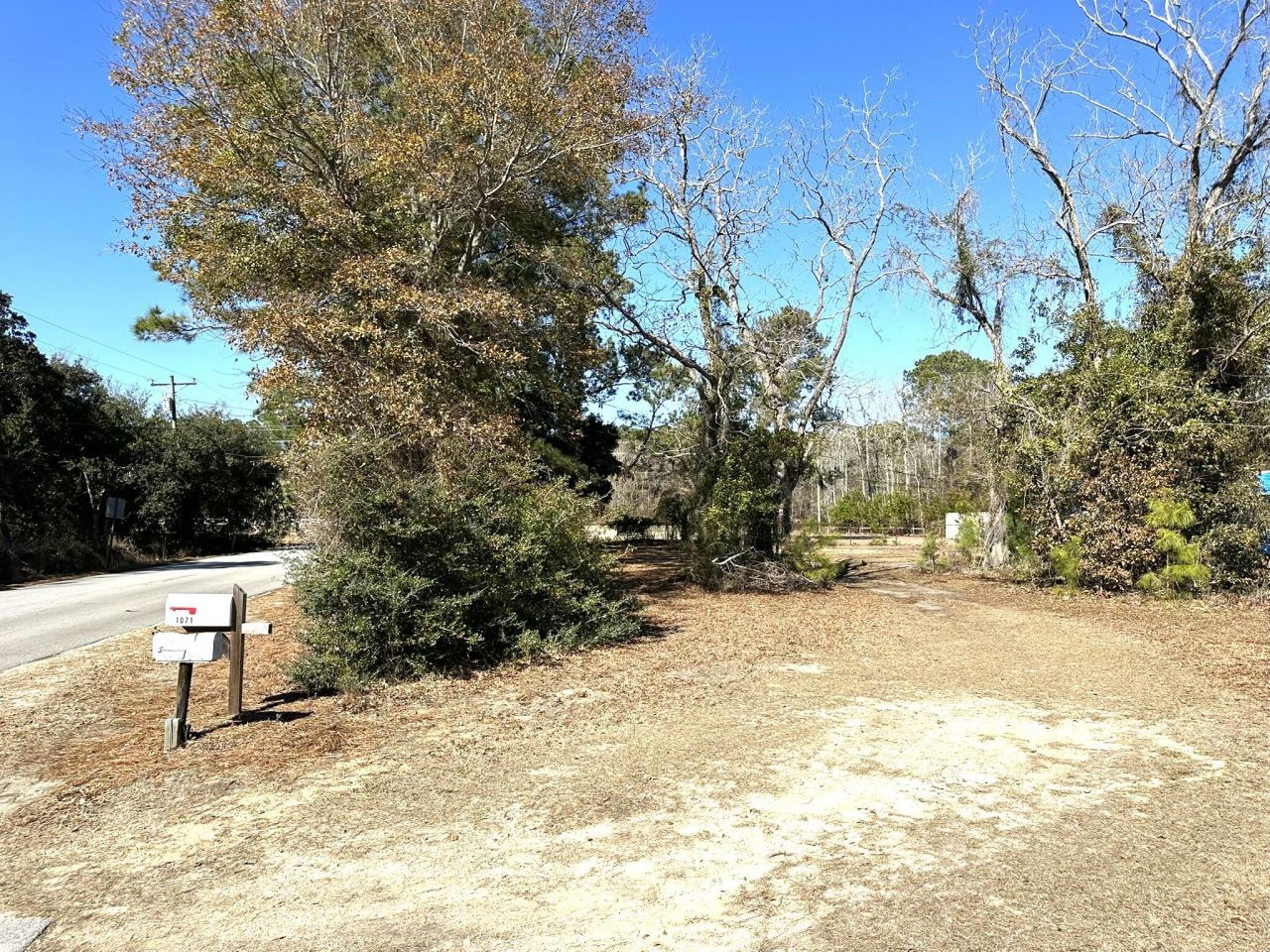 1096 Bee Hive Rd. Photo 5