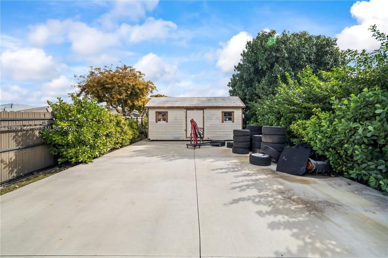 3801 SW 149th Ave, Miami, FL 33185 Photo