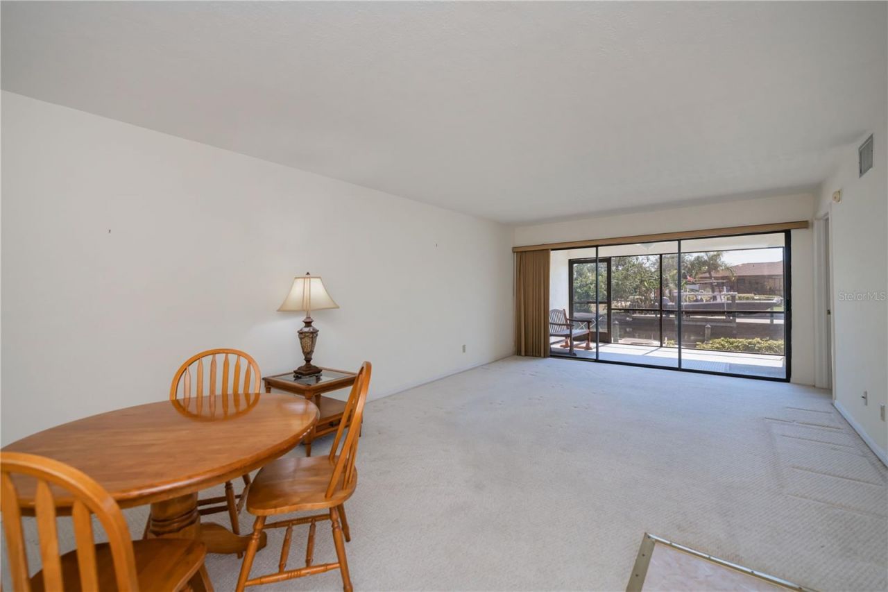 232 Cape Coral Parkway E, Unit 105, Cape Coral, FL 33904 Photo