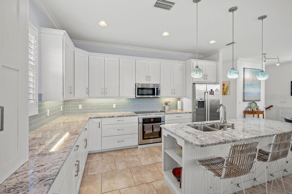 704 Gladiolus Street, Anna Maria, FL 34216 Photo