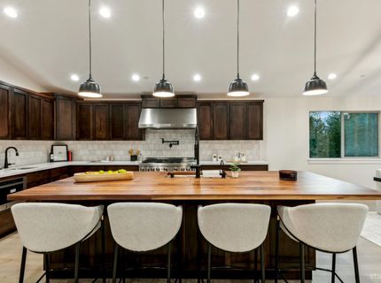 2051 Nez Perce Drive, South Lake Tahoe, CA 96150 Photo