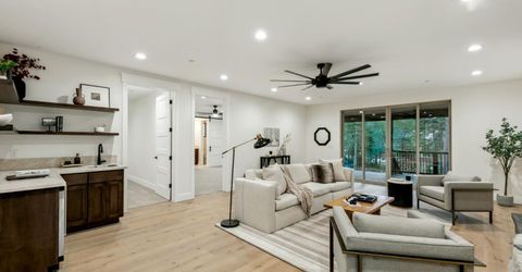 2051 Nez Perce Drive, South Lake Tahoe, CA 96150 Photo