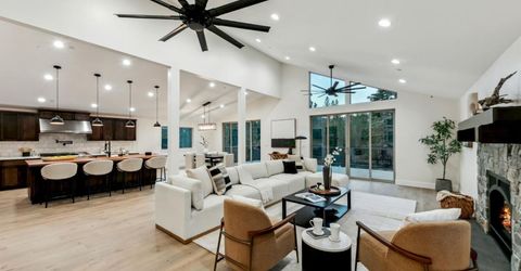 2051 Nez Perce Drive, South Lake Tahoe, CA 96150 Photo