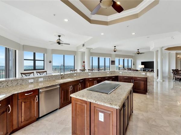 14300 Riva Del Lago DR, Unit 2103, FORT MYERS, FL 33907