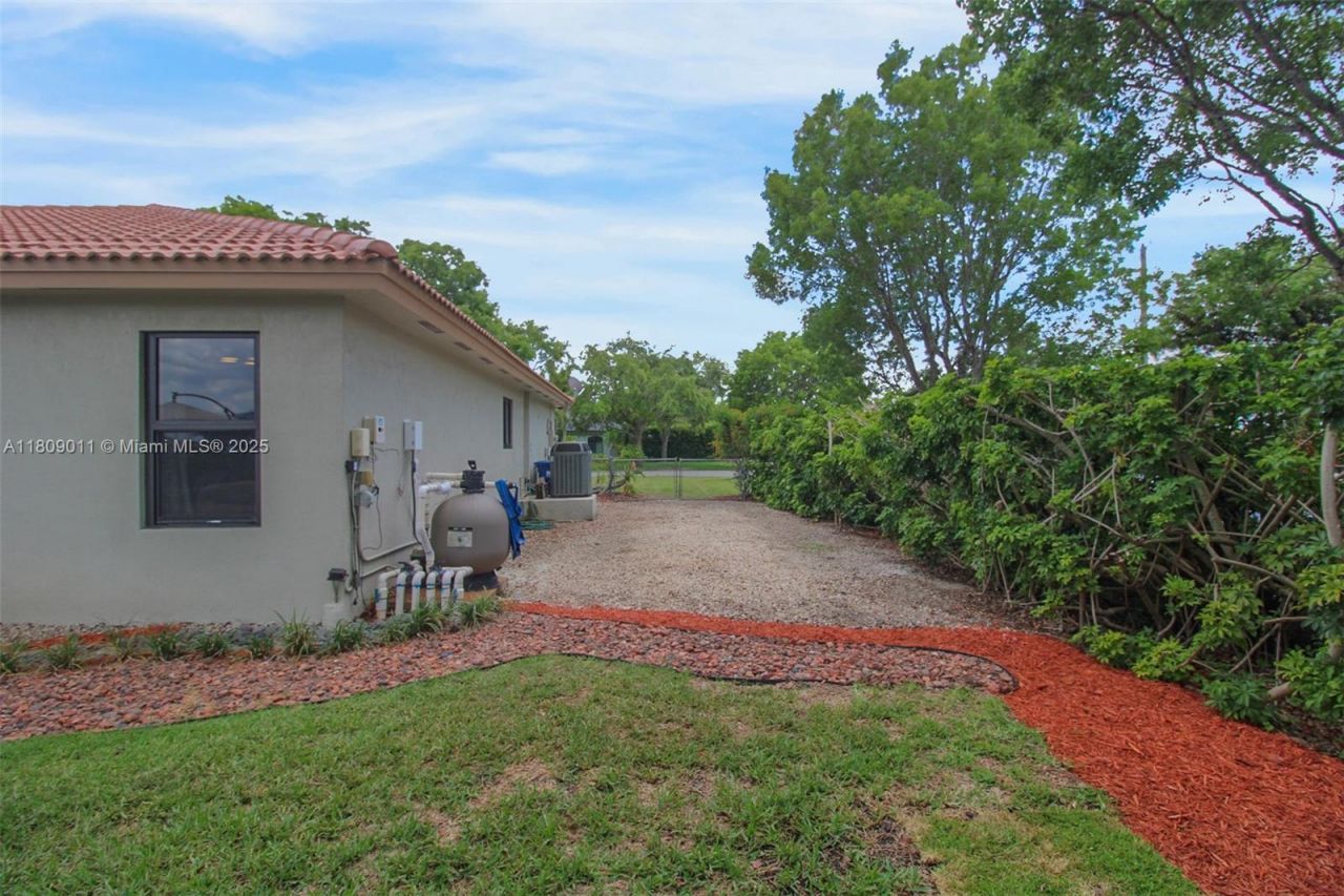 17375 SW 282nd St, Homestead, FL 33030 Photo