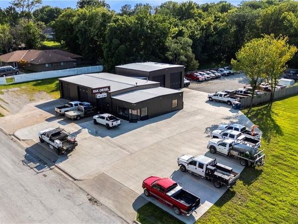 404 N East Street, Paola, KS 66071