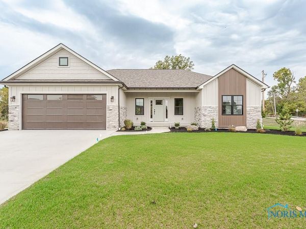 3961 Legacy Trail, Sylvania, OH 43560