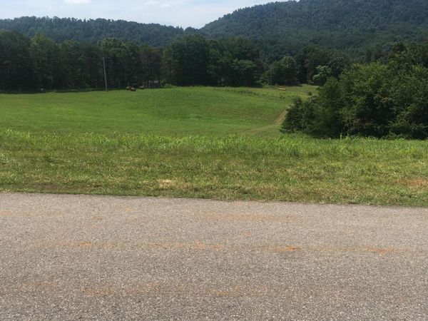 Lot 40 River Rock Rd , Vinton, VA 24179