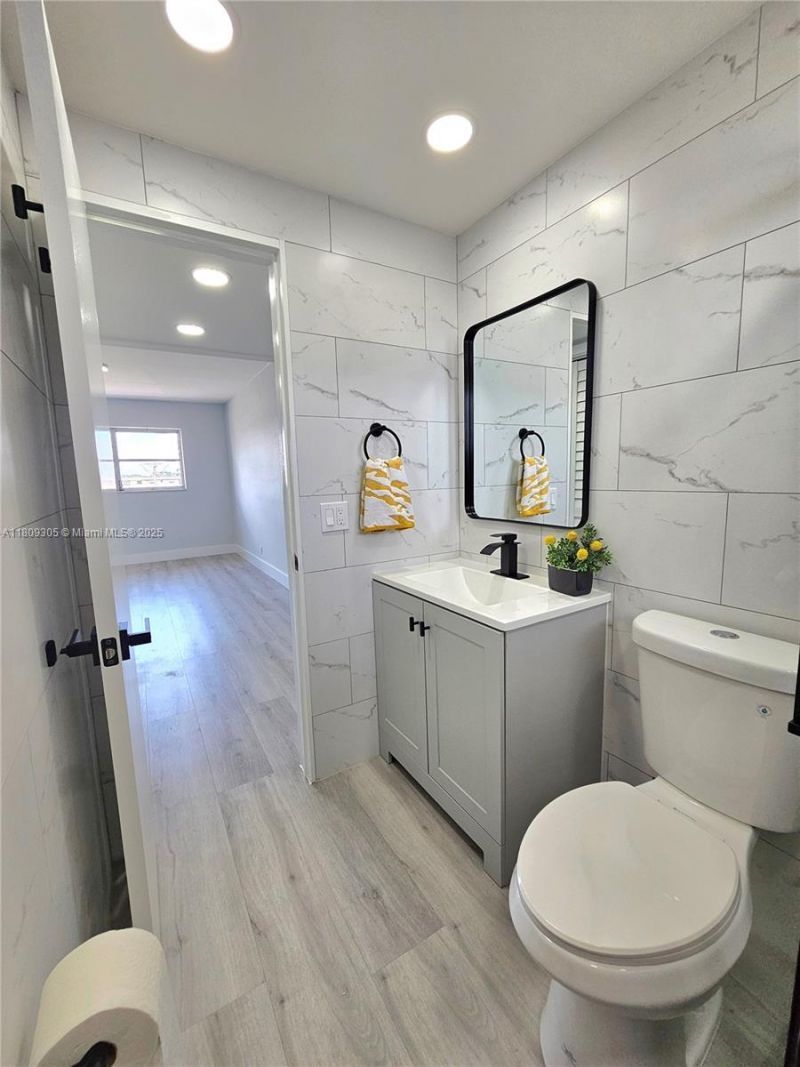 1490 NW 43rd Ave, Unit 301, Lauderhill, FL 33313 Photo