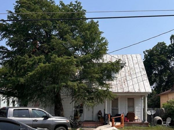 1915 N Interstate 35, San Antonio, TX 78208