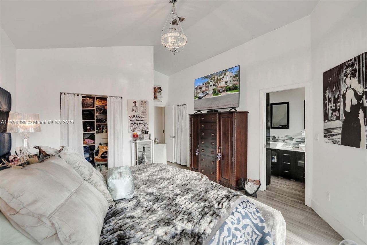 21388 Marina Cove Cir, Unit 13-G, Aventura, FL 33180 Photo