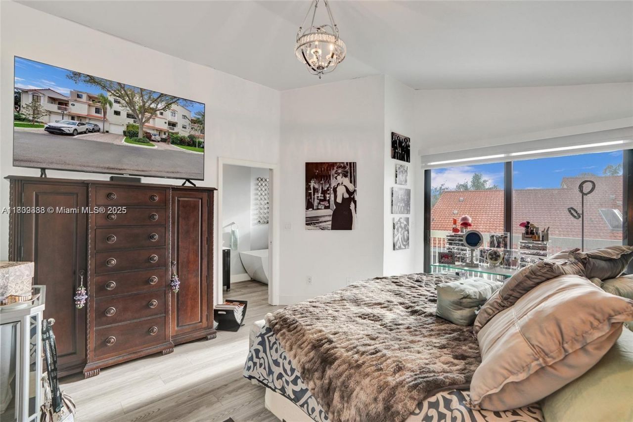 21388 Marina Cove Cir, Unit 13-G, Aventura, FL 33180 Photo