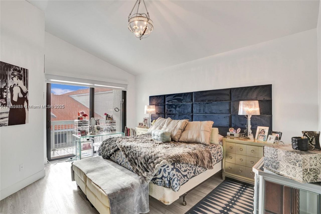 21388 Marina Cove Cir, Unit 13-G, Aventura, FL 33180 Photo