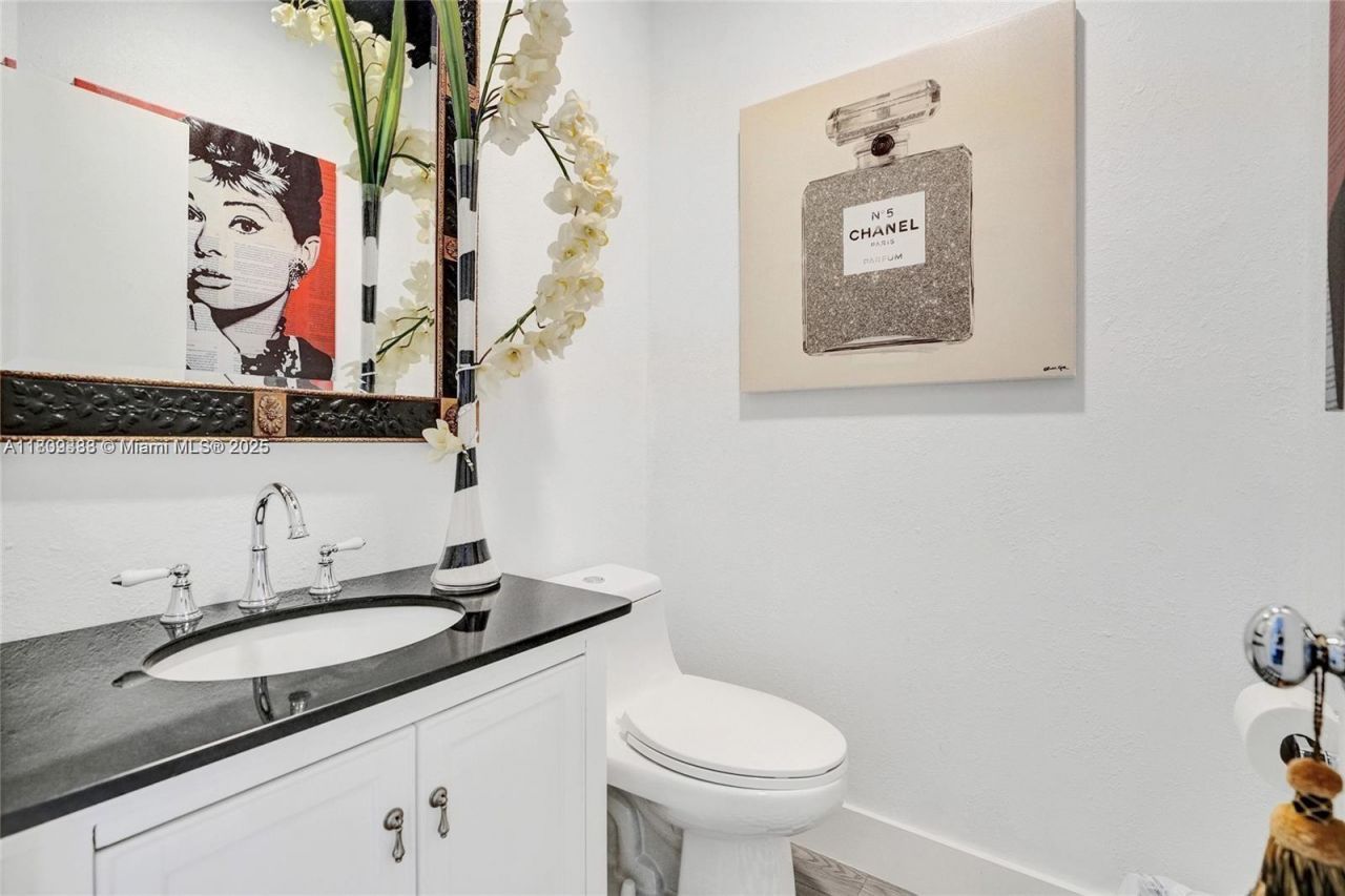 21388 Marina Cove Cir, Unit 13-G, Aventura, FL 33180 Photo