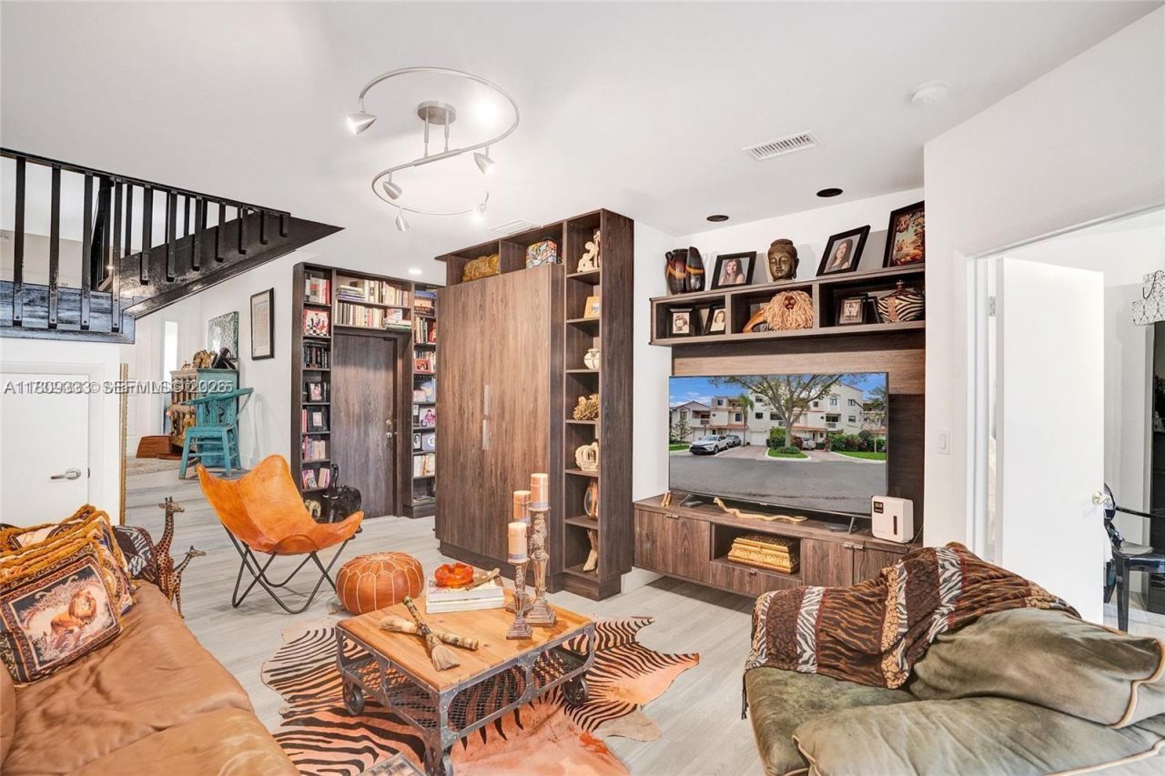 21388 Marina Cove Cir, Unit 13-G, Aventura, FL 33180 Photo