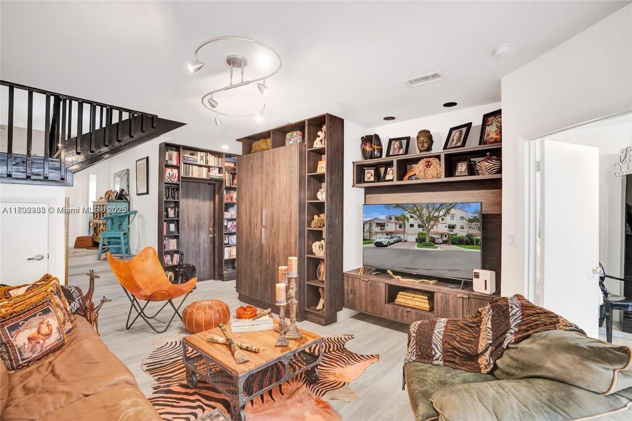 21388 Marina Cove Cir, Unit 13-G, Aventura, FL 33180 Photo