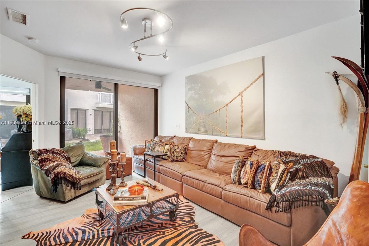 21388 Marina Cove Cir, Unit 13-G, Aventura, FL 33180 Photo