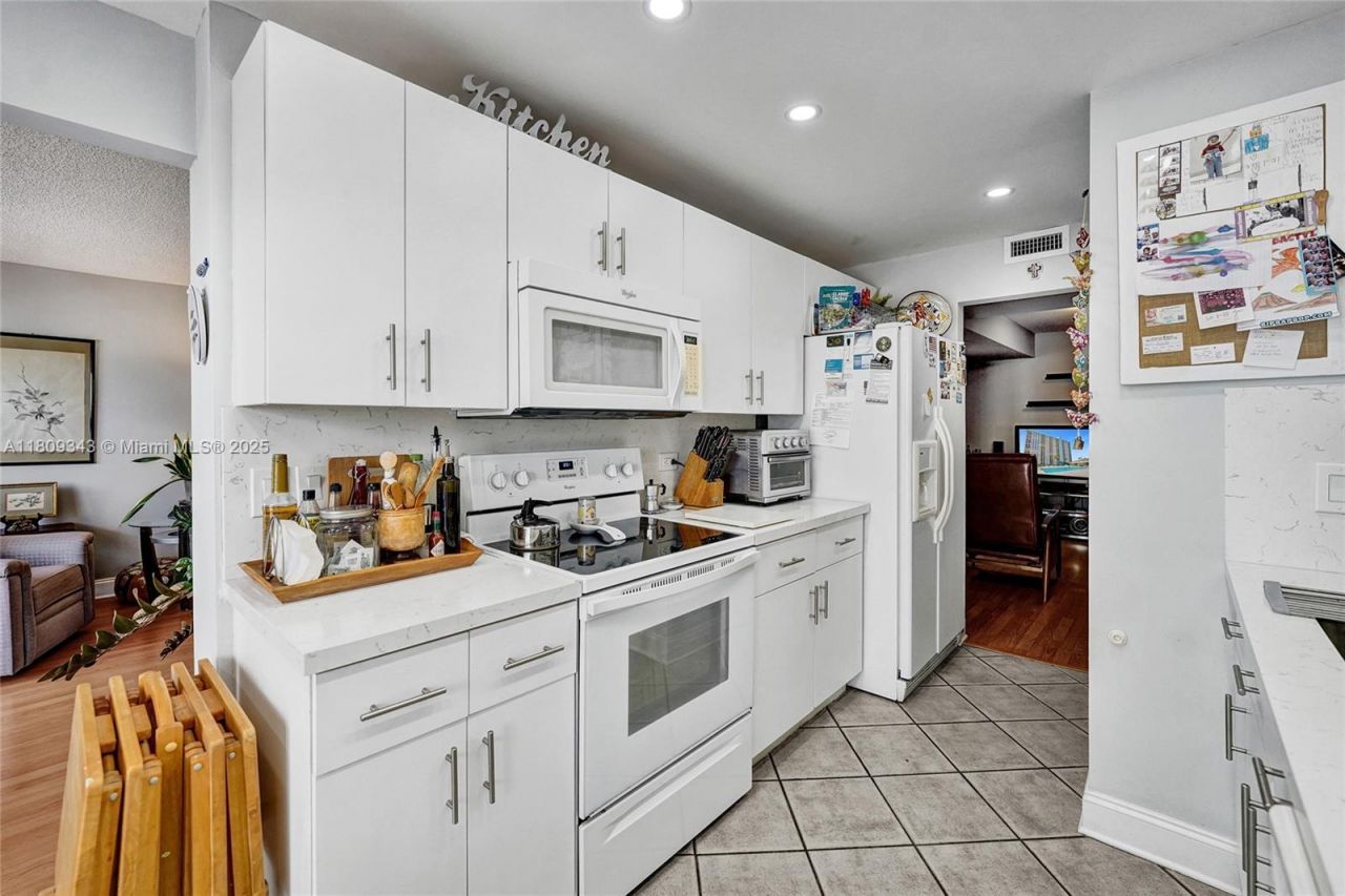 1201 S Ocean Dr, Unit 609S, Hollywood, FL 33019 Photo