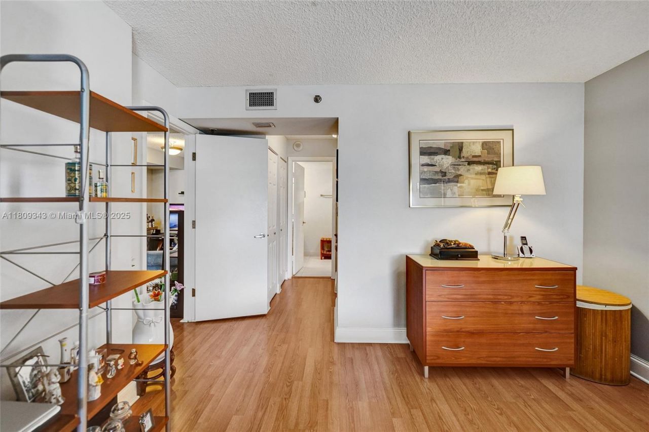 1201 S Ocean Dr, Unit 609S, Hollywood, FL 33019 Photo