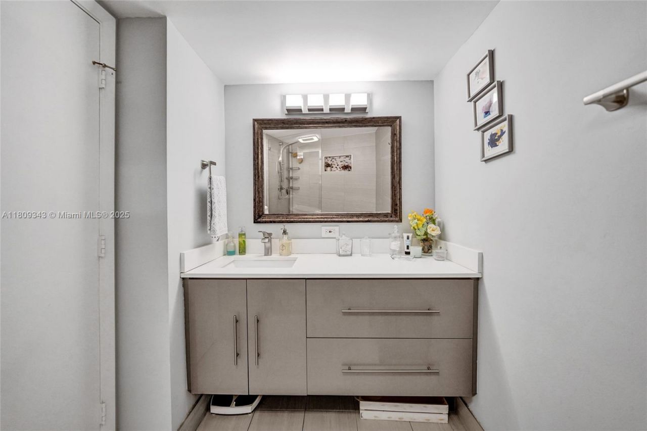 1201 S Ocean Dr, Unit 609S, Hollywood, FL 33019 Photo