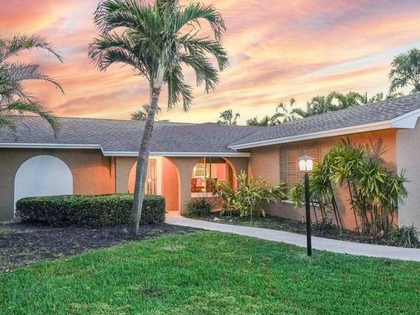 3606 BELLE VISTA DRIVE E, ST PETE BEACH, FL 33706