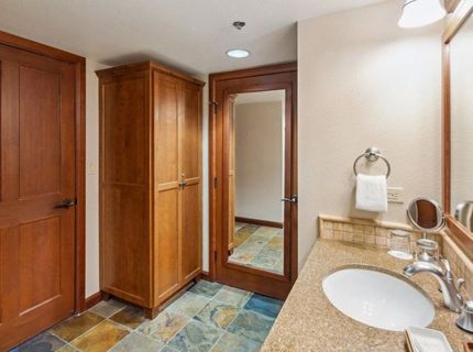 400 Resort Road, Olympic Valley, CA 96146 Photo